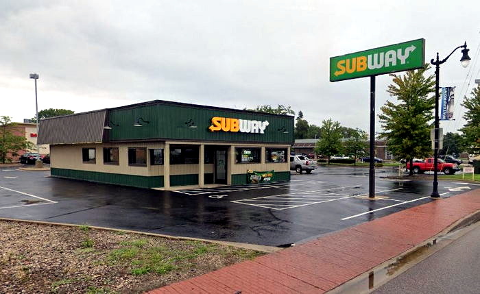 Arthur Treachers Fish & Chips - Menominee - 1320 10Th Ave (newer photo)